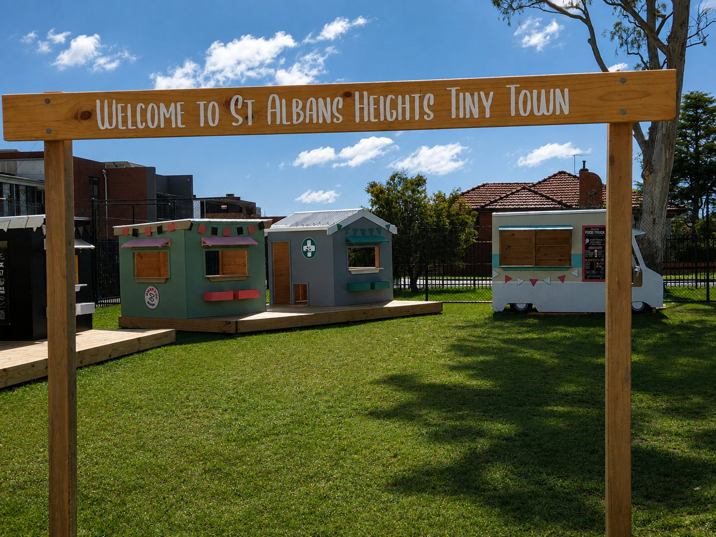 /uploaded_files/media/gallery/17860778391 tiny town.png